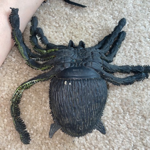 Four Vintage 1980s Rubber Insects - Picture 6 of 9