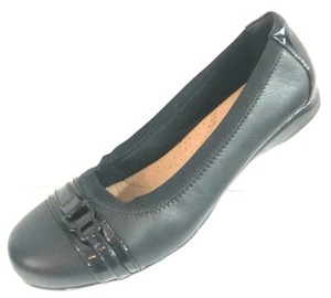 clarks cushion soft ballet flats