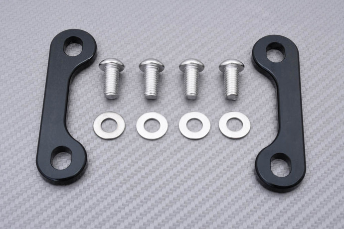 Cache trou de cadre SUZUKI GSXR 750 pour masquer les fixations de repose-pieds