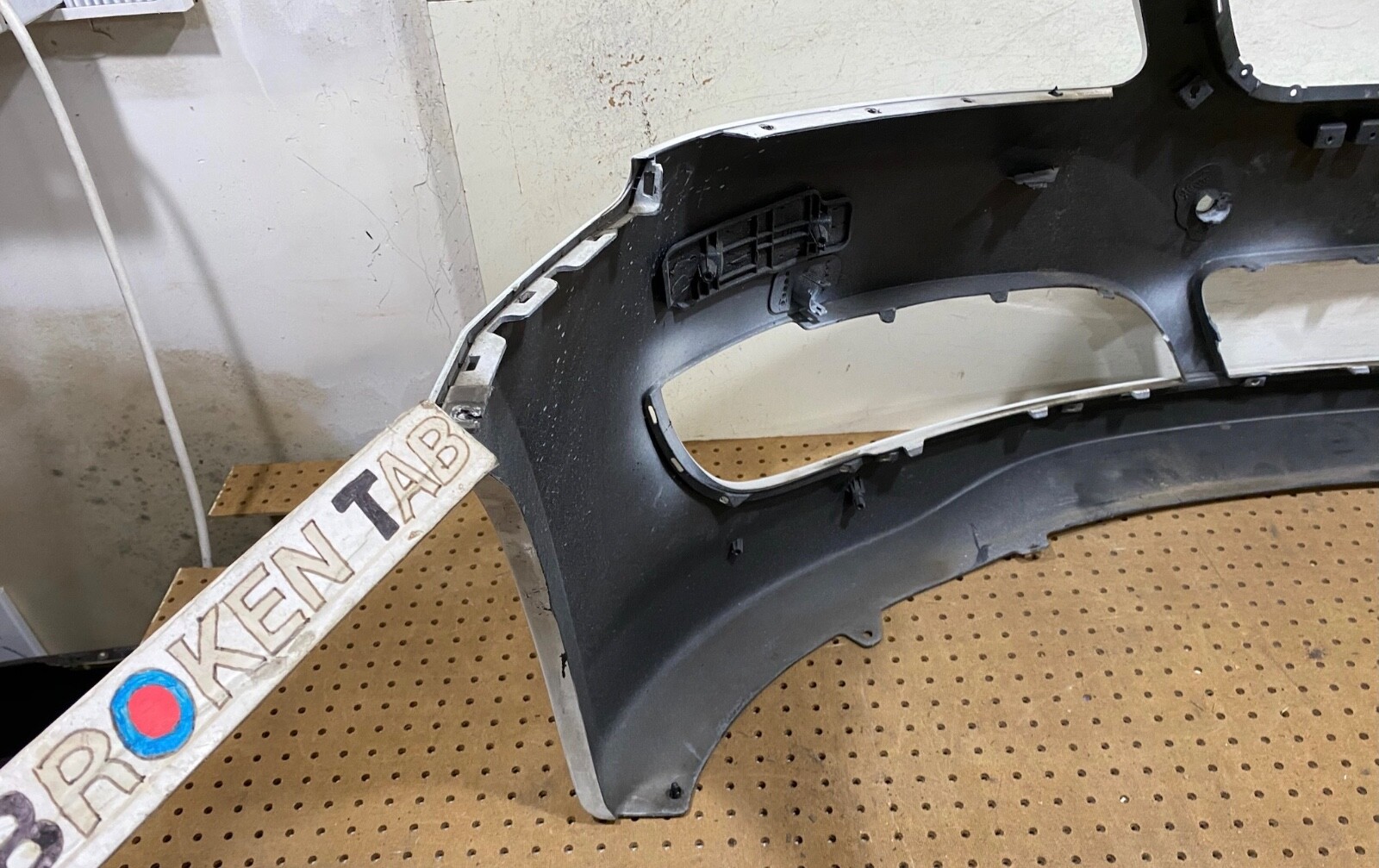 20132016 Hyundai Equus Front Bumper Cover 865113N700 OEM eBay