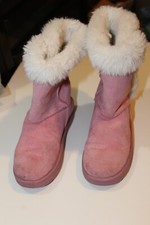So Pink Fur Lined Boots sz. 3