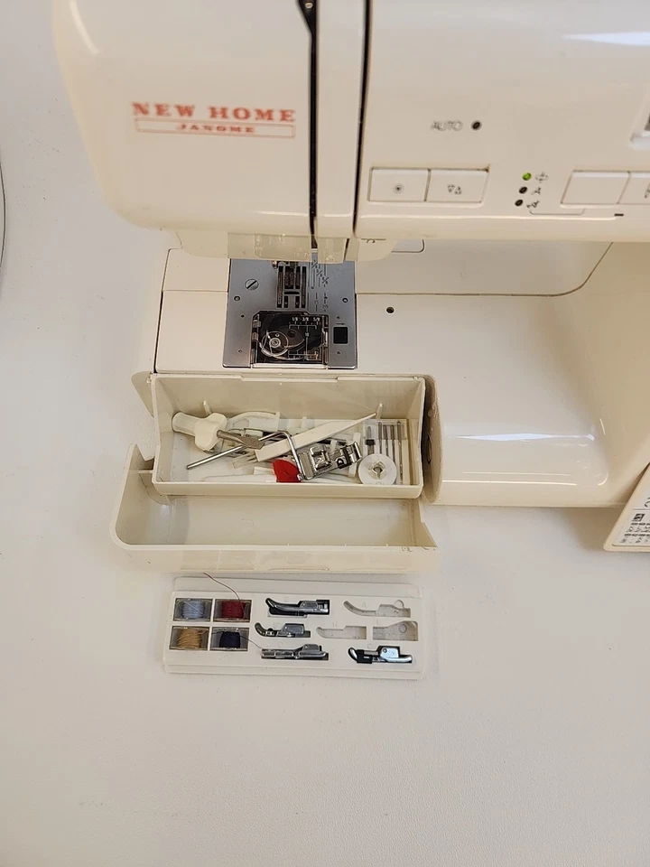 Janome Memory Craft 4000 - Image 4 of 4