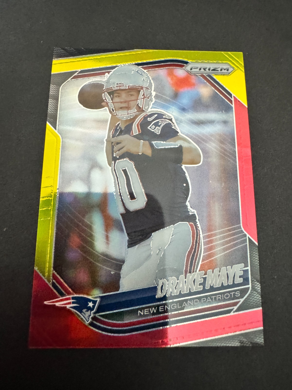 2025 Prizm International- Drake Maye Red and Yellow Prizm / 44 #165