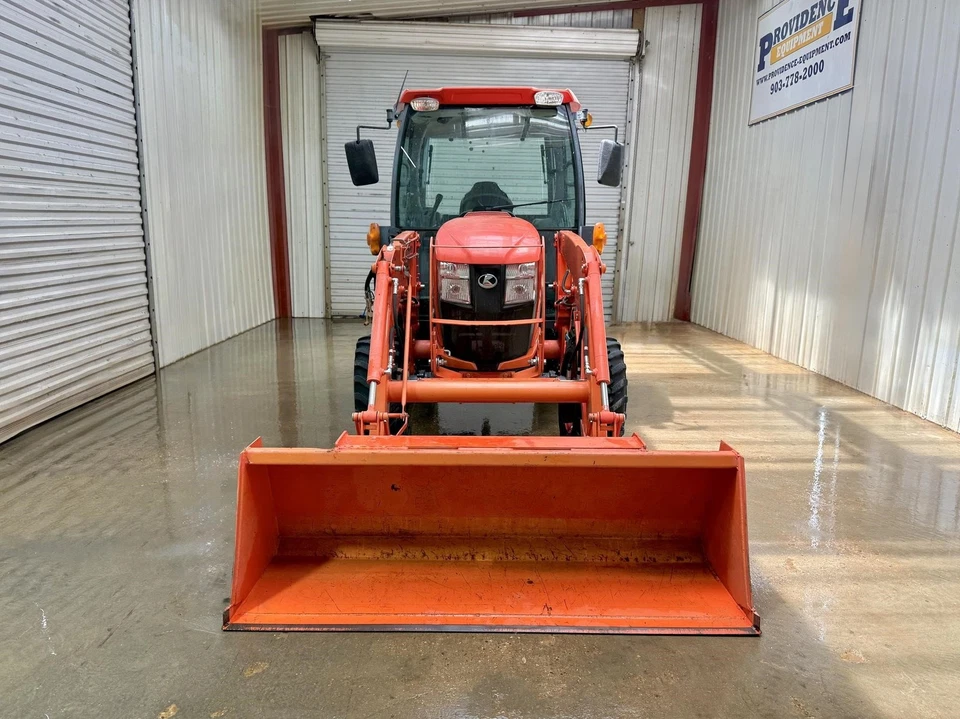 Kubota L4060hstc 2015 cabina 4x4 cargador tractor con cargador y un peso operativo Foto 3 de 4