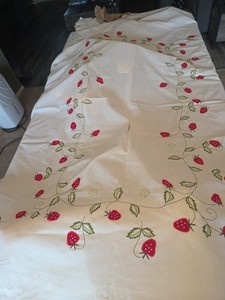 Vtg 60s Tablecloth Embroidered Strawberries Red Trim Scalloped Cotton Rectangle