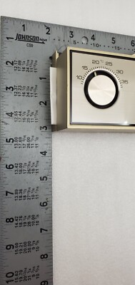 HONEYWELL T872A1238 68544112 1 or 2 -STAGE HEAT/COOL THERMOSTAT 24