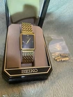 Seiko Men's Vintage Gold Tone w/ Black Dial Quartz Watch Mint 421019
