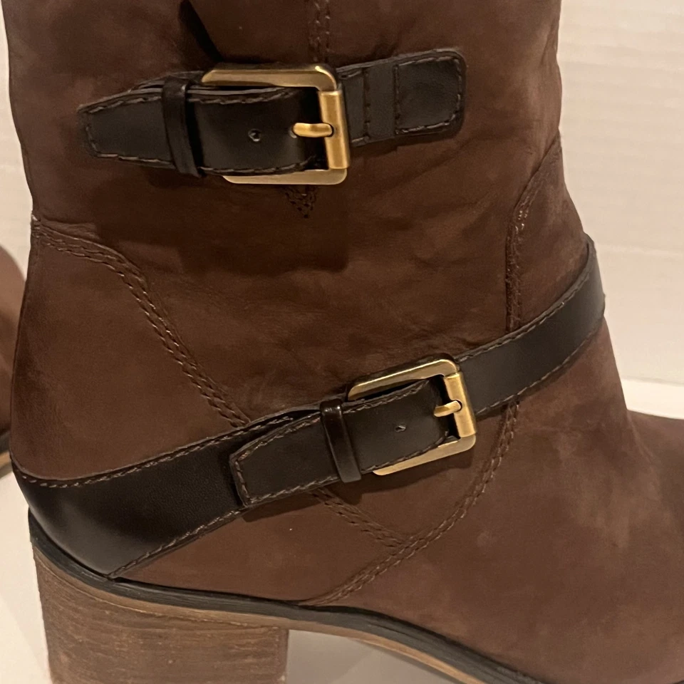 FRANCO SARTO Women's Brown Leather boots  Size 8.5 Brown Color - Image 2 of 4