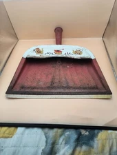 Vintage JV REED Metal Dust Pan Design Red Color