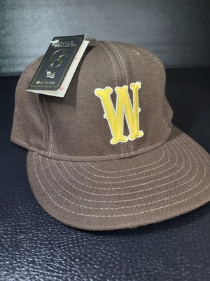 Vintage 90s New University Wyoming Cap Fitted 7 5/8 NCAA Football Mens College