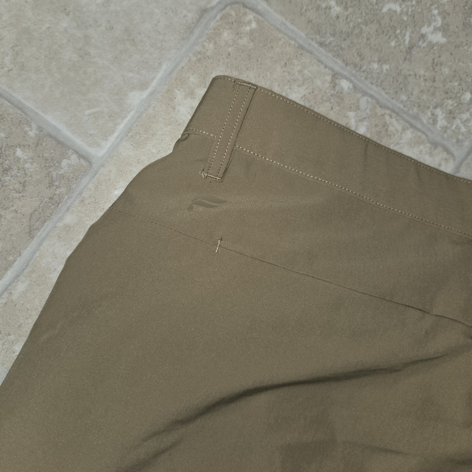 Fabletics Tan Tech Performance Shorts Men's 42 - image 12