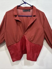 New York & Company Top Size XXL  CN180021  Two Tone Top Shirt Blouse V Neck