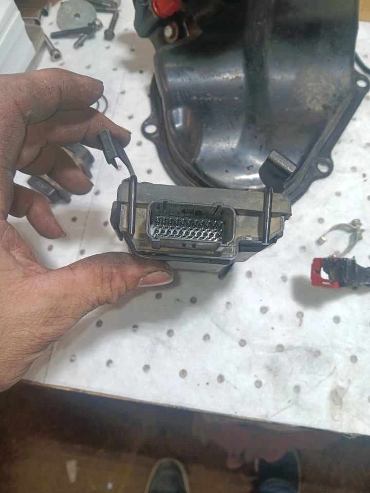 Ecu, linhas de combustível, chicote de fios, caixa de ar para A 13 Kx250f - Imagem 4 de 4