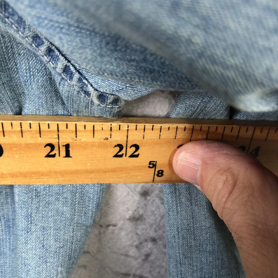 Chaqueta de mezclilla adornada Chico's para mujer grande lavada ligera bordada con cuentas Foto 4 de 4