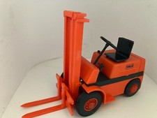 RED Wader Yale forklift fork lift truck