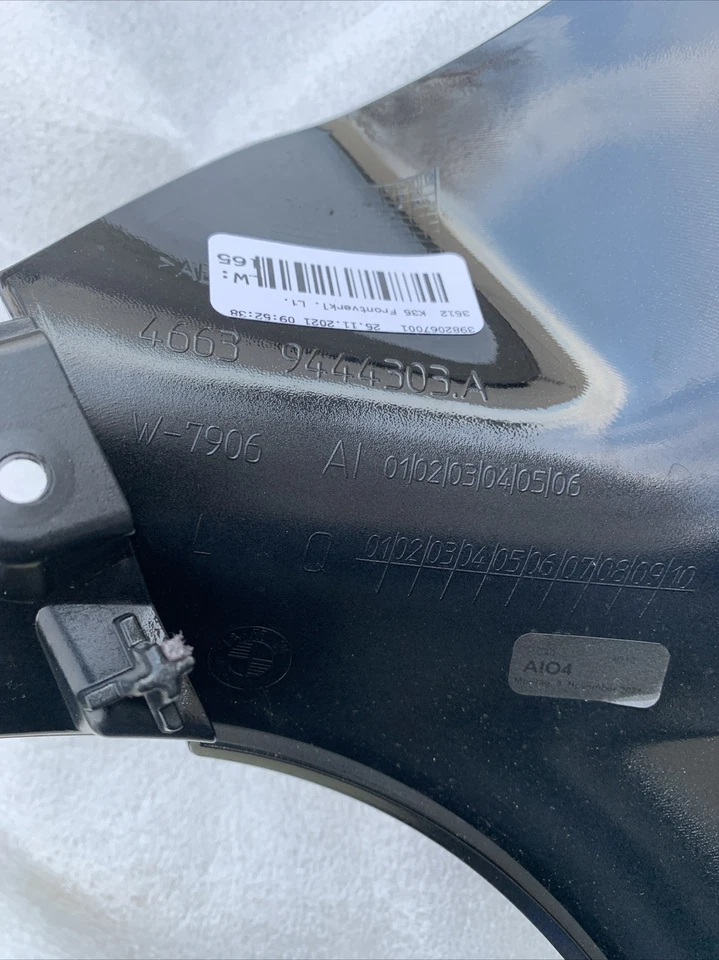 Carenado del faro superior delantero izquierdo BMW R18 B transcontinental 46639444303 OEM Foto 3 de 4