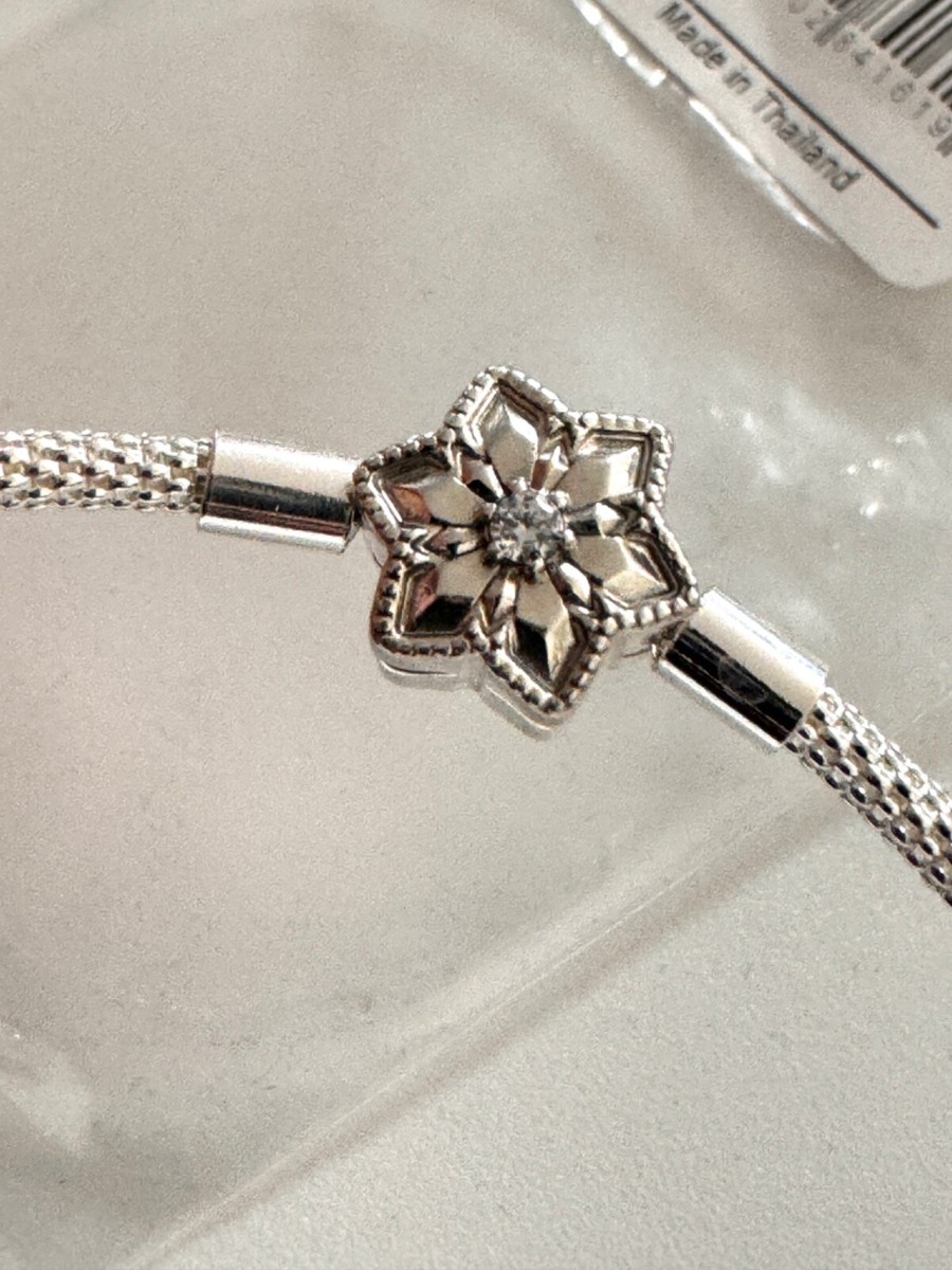 Authentic Pandora Moments Bright Snowflake Mesh Bracelet 598616C01