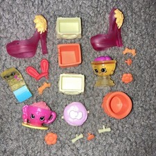 LITTLEST PET SHOP HIGH HEELS SHOPKINS TRANSLUCENT LIDIA LOUNGE CHAIR FIGURE LOT 