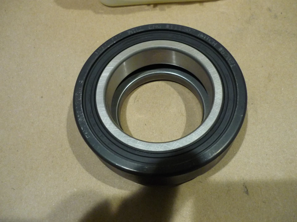 Rodamiento de liberación de embrague Ferrari 512 BB-BBi - P/N 111307 Foto 2 de 4