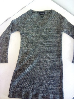 Juniors RUE21 Long Sleeve Dark Gray Sweater Size Medium BodyCon *Medium