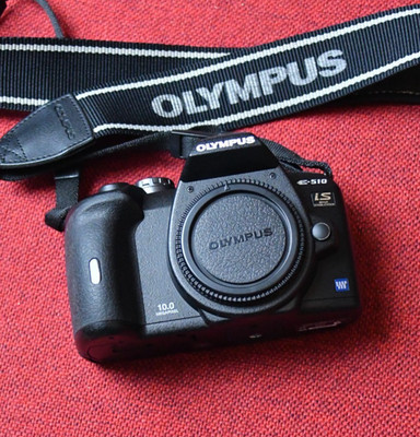 Olympus EVOLT E-510 10,0 MP Digitalkamera - Schwarz (Nur Gehäuse)