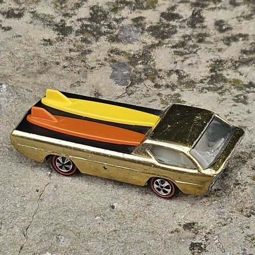 Hot Wheels Redline Deora Redline USA 1967 Platinum Gold Repro Boards 1st Year