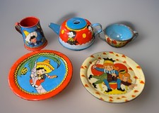 Vintage 5 Pc 1940 s Ohio Art Litho Tin Tea Set Plates/Teapot/Sugar Bowl/Creamer