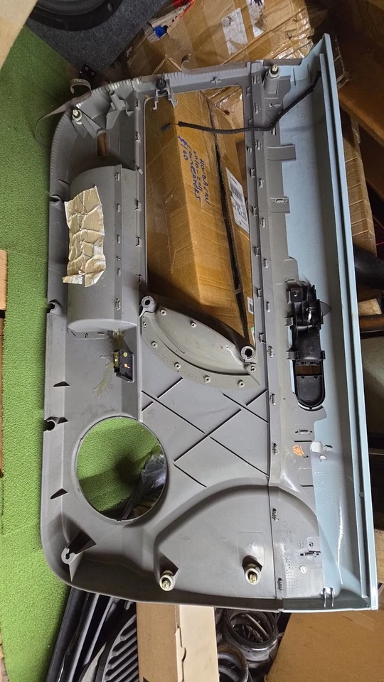 Volkswagen Beetle 2004 pasajero panel de puerta delantera Foto 4 de 4