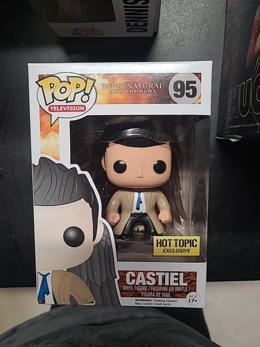 Funko Pop Supernatural #95 Castiel with Wings Hot Topic Exclusive W/protector