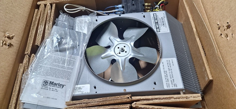 CALENTADOR DE TECHO BERKO ELÉCTRICO 208 voltios 2000/3000/4000 vatios Foto 2 de 3