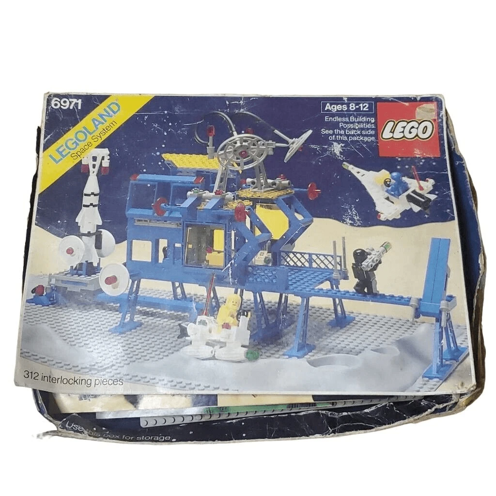 LEGO ® CLASSIC SPACE 6971 Inter-Galactic Command Base