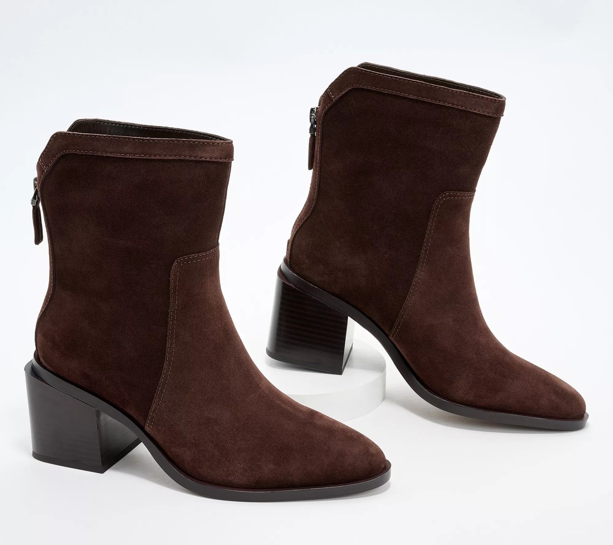 Vince Camuto ヴィンスカムート スウェードブーティー ブーツ Vince Camuto Water-Repellent Suede Mid-Shaft Boots Root Beer