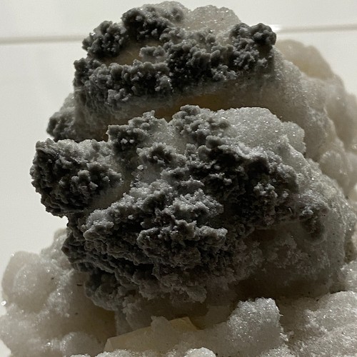 CALCITE FASCINATING LARGE SPECIMEN FROM CAVNIC MINE, ROMANIA. 490g. MF4235 - Picture 20 of 21
