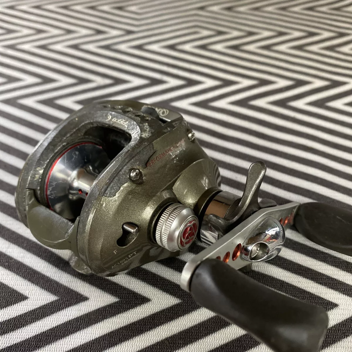 Quantum Accurist PT Right Hand Baitcaster Reel Speed 6.3:1 with Flip Switch