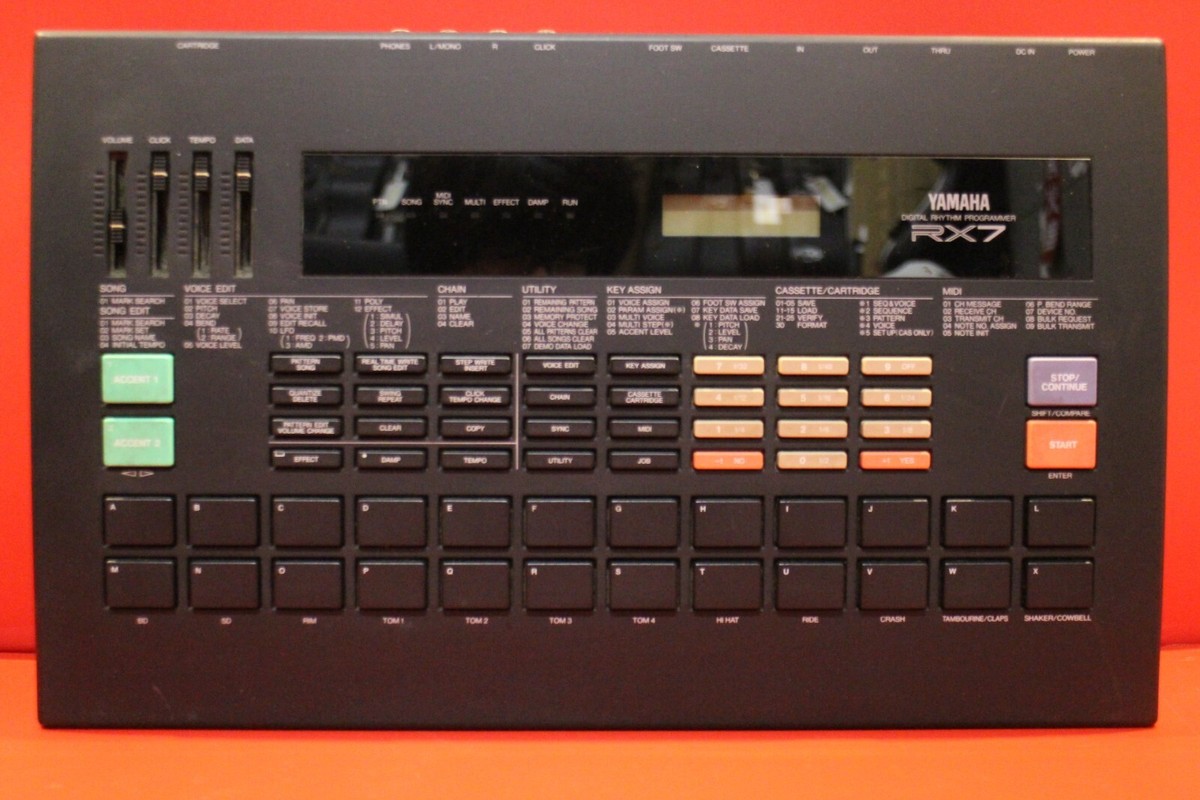 YAMAHA RX7 リズムマシン（メモリーカセット付き） USED YAMAHA RX7 Digital Rhythm Programmer Drum Machine RX 7 U2293