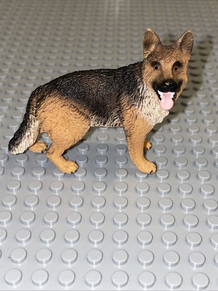 Schleich GERMAN SHEPHERD Standing Adult Dog Figure Retired 2.5