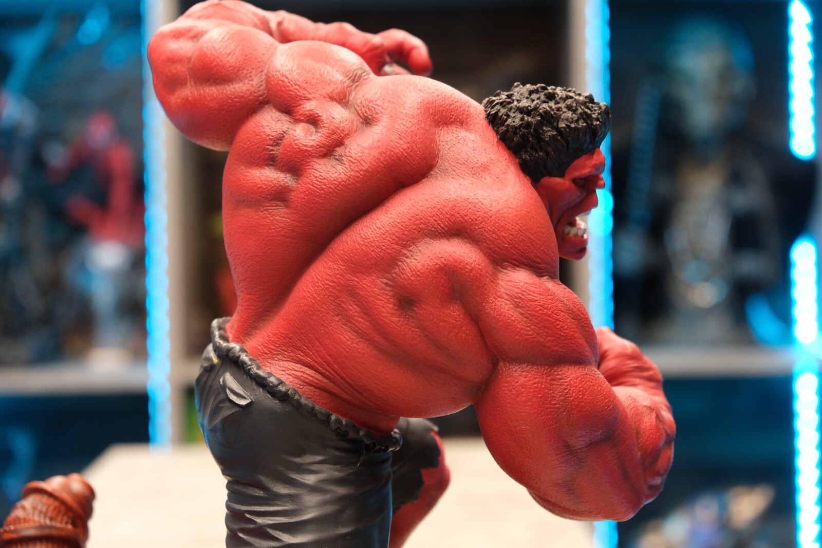 Custom Red Hulk Statue Exclusive eBay