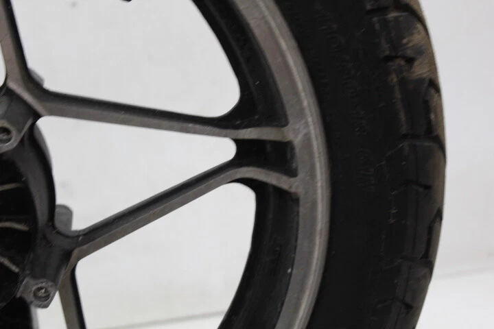 1982 HONDA V45 MAGNA VF750C FRONT WHEEL RIM STRAIGHT - Image 4 of 4