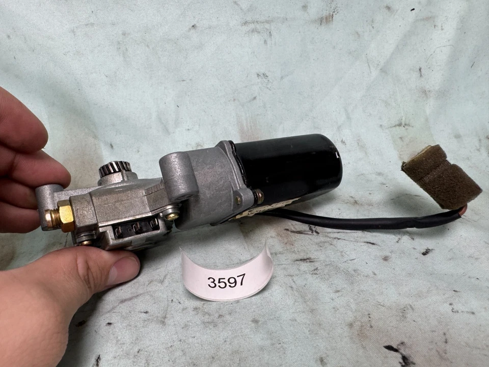 2004-2008 Suzuki Reno Forenza SUNROOF MOTOR 78718-85Z00 oem - Image 3 of 4