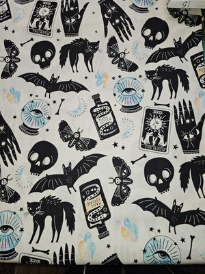  Magic De Leon Design Group  By The yard x 43 Alexander Henry 