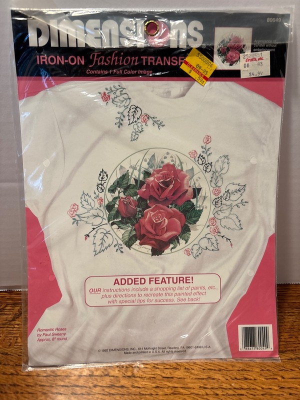 Dimensions iron-on fashion transfer 1992 Romantic Roses