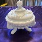 Vintage Westmoreland White Milk Glass Argonaut Shell Dolphin Footed Candy Dish