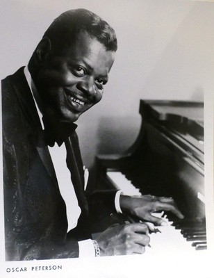 Oscar Peterson OSCAR PETERSON PHOTO 8'' x 10'' inch Photograph