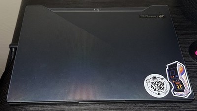 ASUS ROG Zephyrus M15 GU502LW i7-10750H 16GB 1TB SSD RTX 2070 15.6''