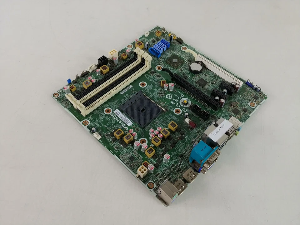 HP 798073-001 EliteDesk 705 G2 MT Socket FM2+ DDR3 Desktop Motherboard - Image 4 of 4