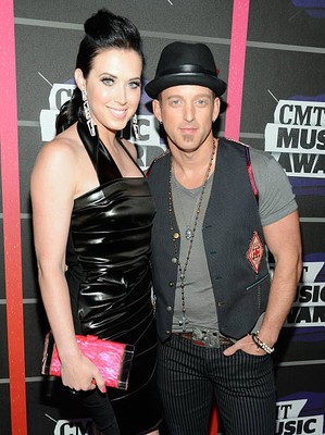 Singers Shawna Thompson Keifer Thompson of Thompson Square at 2013 - Old Photo 2