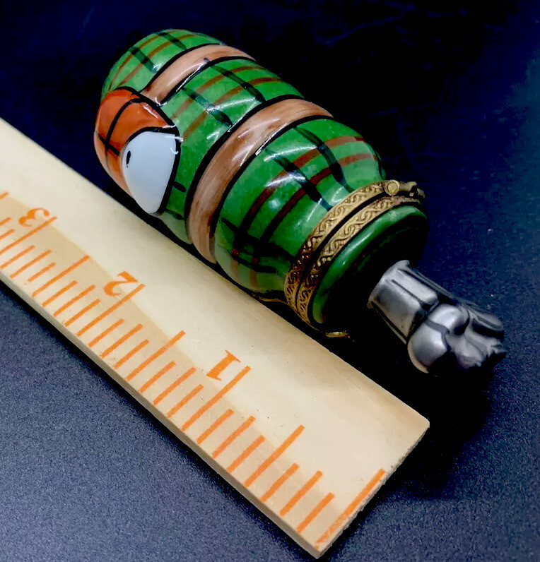 Vintage Limoge Golf bag trinket box,, plaid green/red multicolor