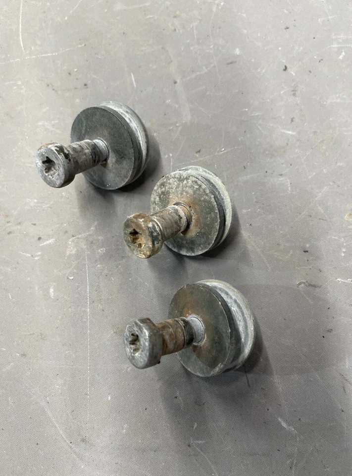 Impala Chevelle Camaro GTO 1965-1992 442 puerta jamba pestillo golpeador Firebird Nova Foto 2 de 4