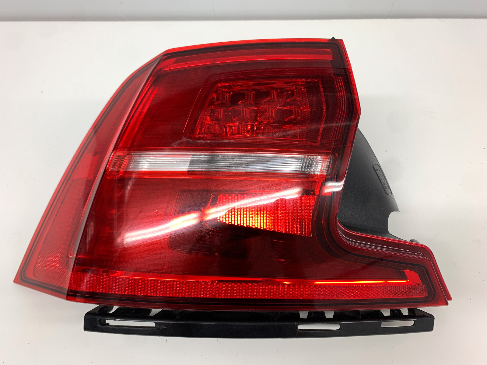 17-19 Volvo S90 Left Rear Tail Light Assembly 31420189 | eBay