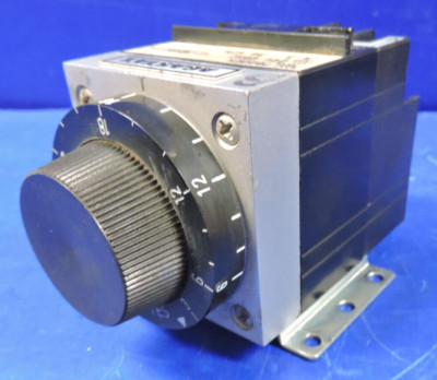 AGASTAT 7022EH TIME DELAY RELAY / 3-30 MIN Timer / Spule 24V/120V-240VAC 1/4 HP